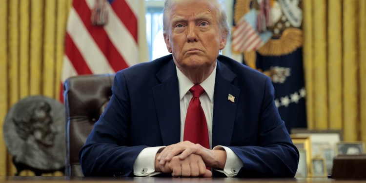 Trump thotë se ai i ndaloi tarifat pasi Meksika ra dakord të vendoste trupa në kufi