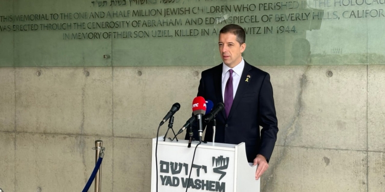 Gjuriqi në Izrael, iu flet zyrtarëve për “situatën e rëndë të serbëve” në Kosovë