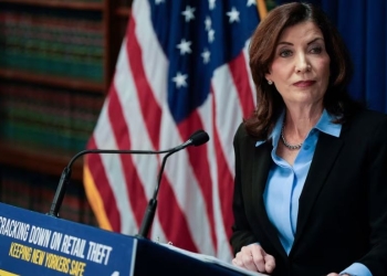 Guvernatorja shqyrton mundësinë e shkarkimit të kryebashkiakut të Nju Jorkut