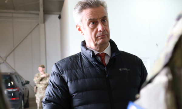 Hargreaves: Është e rëndësishme për Kosovën që Kuvendi dhe Qeveria të formohen sa më parë