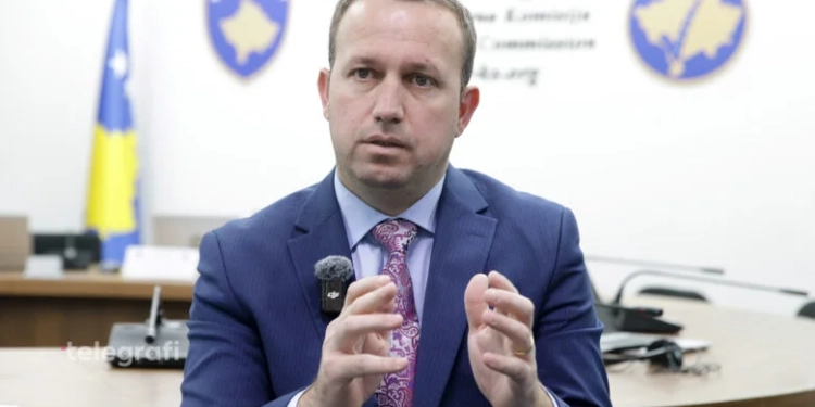 31 mijë vota më shumë, Elezi nga KQZ-së sqaron situatën me mospërputhjen e votave dhe pjesëmarrësve në zgjedhje