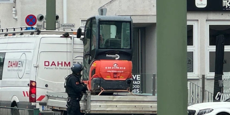 Pamje nga vendi i ngjarjes ku pati gjuajtje me armë gjatë seancës për vrasjen e Besar Nimanit