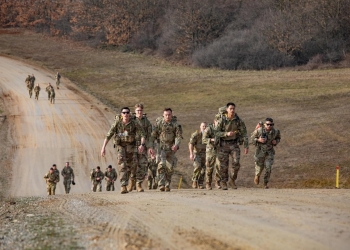 Edhe mediumi turk alarmon: Pa Amerikën, Kosova e pafuqishme përballë Serbisë