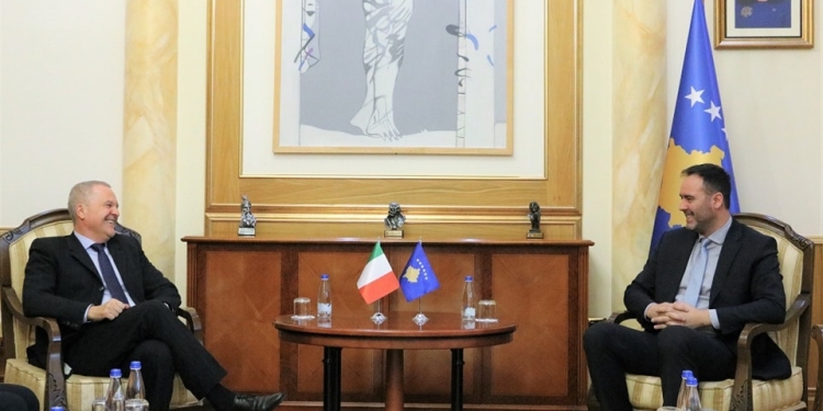 Konjufca takon De Riun, flasin për zgjedhjet e fundit dhe qeverinë e re pas tyre