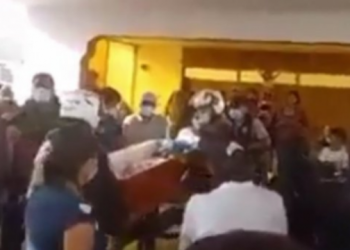 Shembet çatia e qendrës tregtare/ Vriten të paktën tre persona, plagosen rreth 80