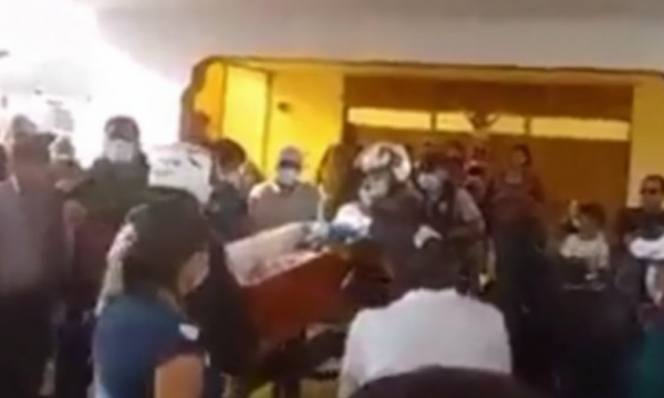 Shembet çatia e qendrës tregtare/ Vriten të paktën tre persona, plagosen rreth 80