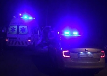 Aksidenti i rëndë në Mitrovicë: Ky është shoferi që dyshohet se e goditi këmbësorin, dërgohet në mbajtje