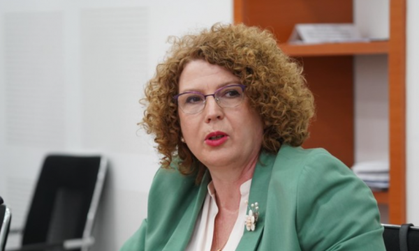 Skandali i rezervave | Populli e ndëshkon me votë ministren Hajdari, tregon rezultat të dobët në zgjedhje