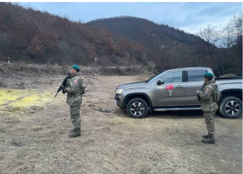 KFOR-i turk patrollon kufirin Kosovë – Serbi