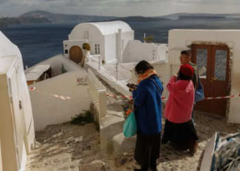 Tërmetet e njëpasnjëshme, shpallet gjendja e jashtëzakonshme në Santorini