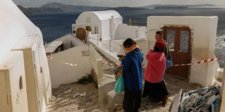 Tërmetet e njëpasnjëshme, shpallet gjendja e jashtëzakonshme në Santorini