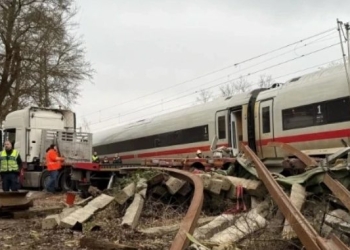 Treni përplaset me një kamion në Hamburg