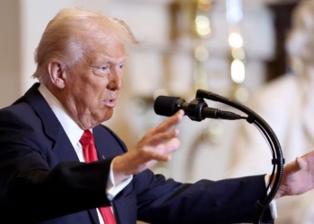 Trump në Mëngjesin e Lutjeve iu bëri thirrje amerikanëve të rikthejnë Zotin në jetët e tyre