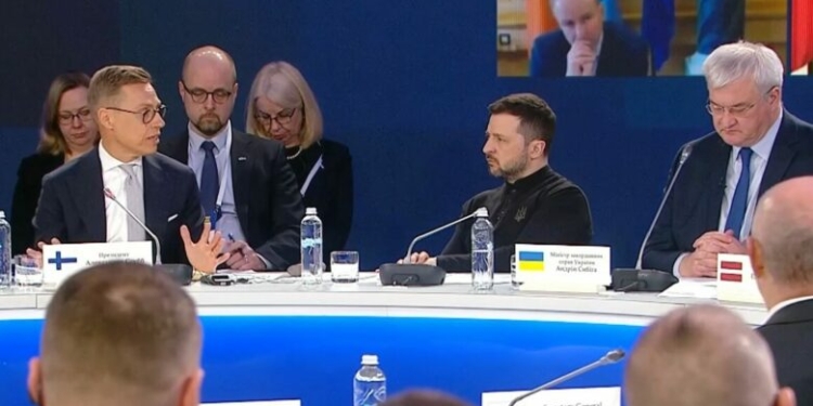 Presidenti finlandez drejtuar Trump: Nëse Putini fiton në Ukrainë, SHBA-ja humbet