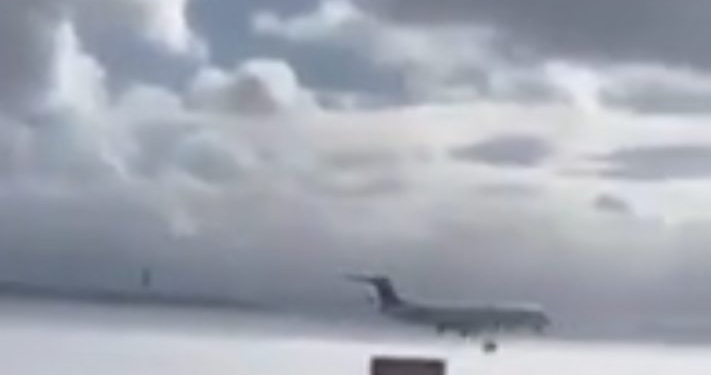 Publikohet video e aksidentit të avionit, ja si u rrotullua menjëherë sapo preku pistën