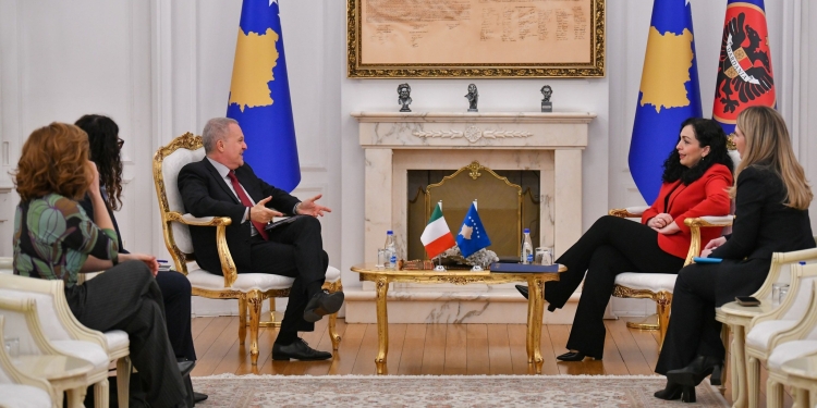 Osmani takon ambasadorin italian, flasin për çështjet e sigurisë dhe formimin e institucioneve të reja