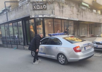 Një grua e nacionalitetit serb fotografon votën në Zveçan, përfundon në Polici