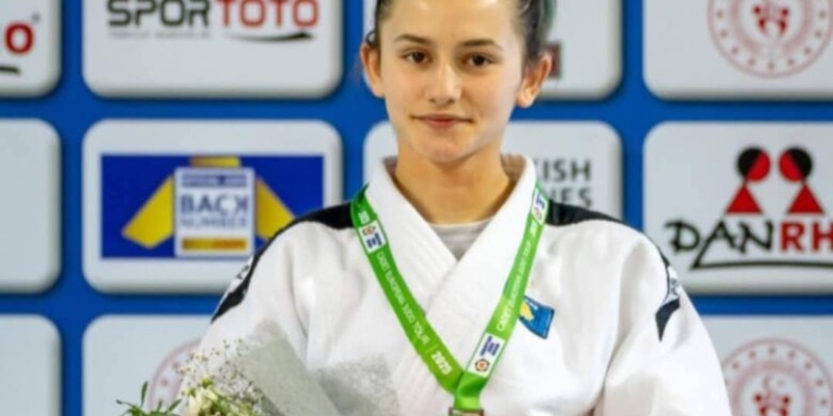 Blerina Gashi nga klubi i xhudos “Trepça” fiton medalje të bronztë në garën në Turqi