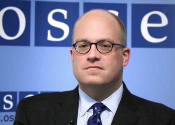 Ish-diplomati amerikan favorizon një qeveri të opozitës, thotë se me Kurtin Kosova s’mund të bëjë përparim