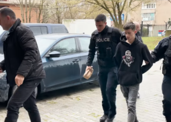 Një muaj paraburgim për të dyshurin për vrasjen e 19-vjeçarit në Vushtrri