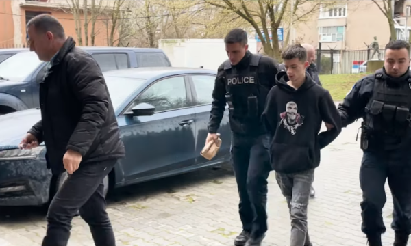 Një muaj paraburgim për të dyshurin për vrasjen e 19-vjeçarit në Vushtrri