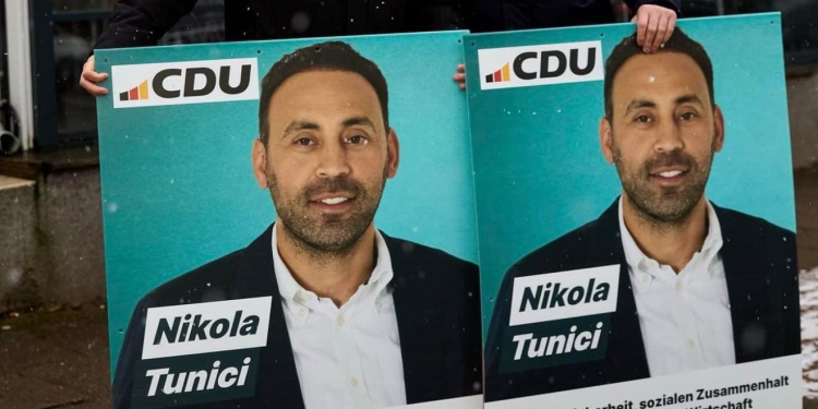 Kosovari Nikola Tunici fiton ulëse në Parlamentin e Hamburgut