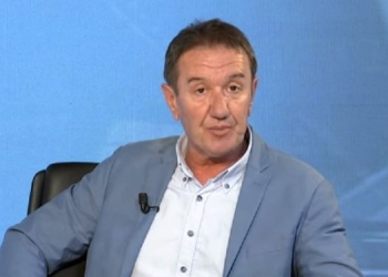 Rrëzimi i Vuçiq: Mbi 300 mijë njerëz më 15 mars në Beograd