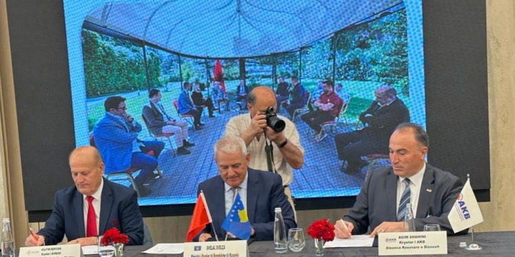 AKB dhe MPB nënshkruajn Marëveshje Bashkëpunimi me SHRBSH