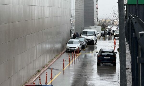 Pas largimit të veshkës, të dyshuarit për vjedhjen në Veternik i amputohet edhe këmba pas dëmtimëve të mëdha