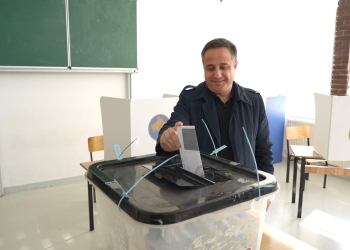 Driton Selmanaj kërkon “përsëritje” të zgjedhjeve në mërgatë, si në edhe ambasada dhe me postë