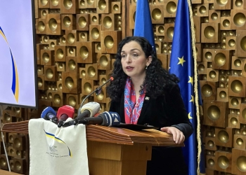Rreth 600 komente për rritjen e çmimit të rrymës – Osmani kundërshton ashpër shtrenjtimin e rrymës, alarmon për pasojat
