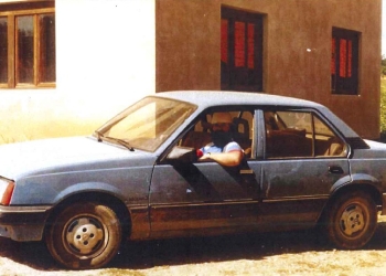 Historiani Durim Abdullahu publikon një fotografi të Adem Jasharit që s’ishte parë më herët