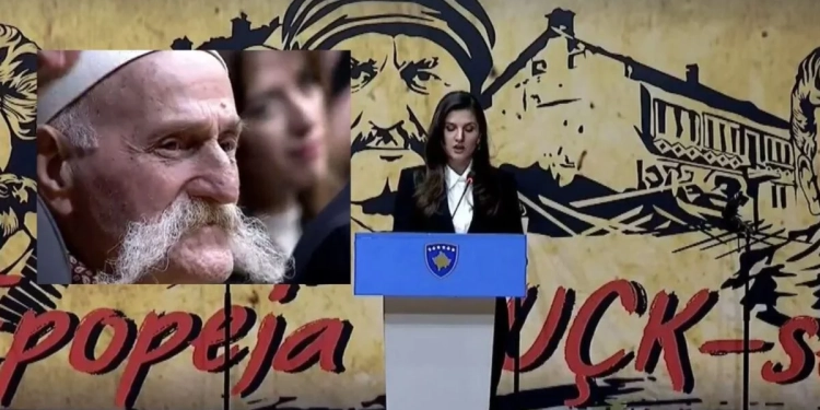 Përlotet Rifat Jashari gjatë fjalimit emocionues të vajzës së Adem Jasharit