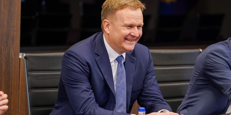 Sorensen takon liderët opozitarë – temë kryesore dialogu Kosovë-Serbi