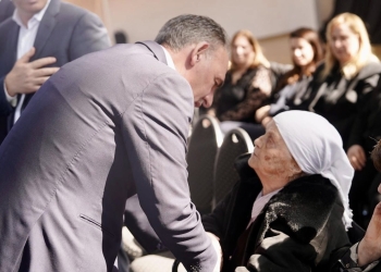 Limaj shkon te familja Thaçi: Ngushëllime miku im Hashim, Baci Haxhi kaloi nëpër sfida të rënda