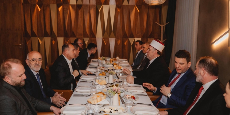 PDK shtron iftar për delegacionin e BIK-ut