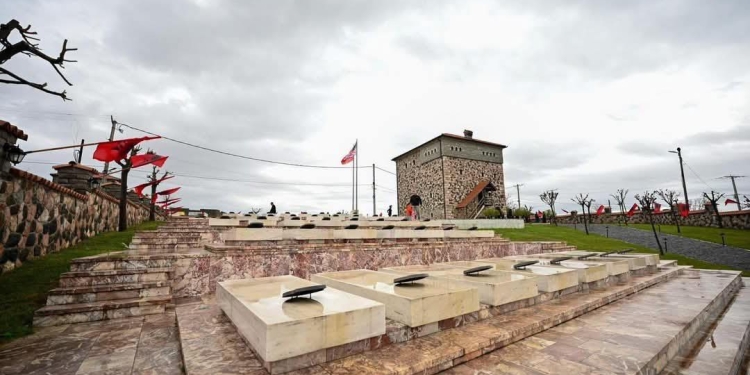 Kurti kujton Epopenë e Dukagjinit, lartëson figurën e Haradinajt – nderon të rënët për liri