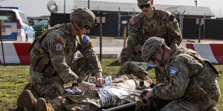 Ushtarët amerikanë trajnohen për shpëtim të jetëve në kampin Bondsteel
