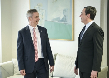 Ambasadori britanik: Kosova duhet të ketë një qeveri stabile sa më shpejt të jetë e mundur