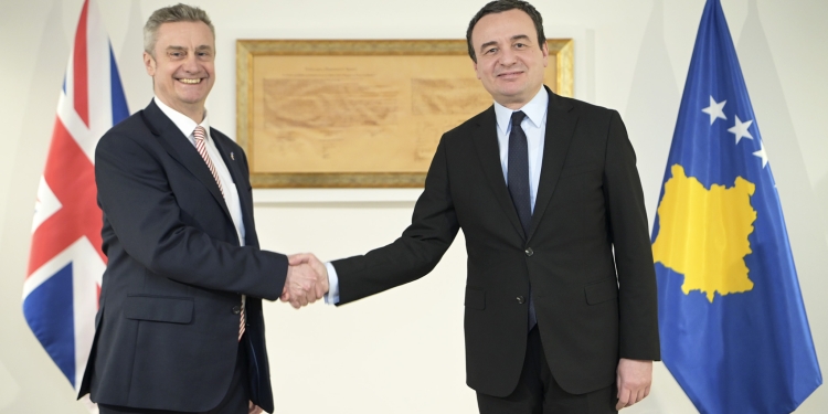 Tri porositë e ambasadorit britanik për qeverinë e ardhshme