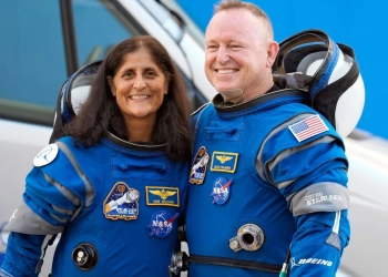 Çfarë do të thotë t’i shërbesh vendit larg planetit Tokë? Flasin dy astronautët që u bllokuan për 9 muaj në hapësirë