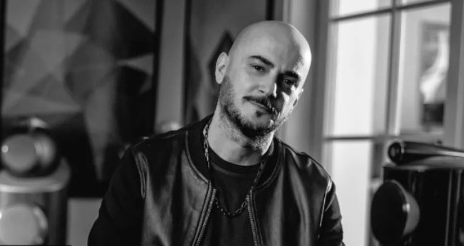 E dhimbshme: Doli jashtë lokalit por u kthye të shpëtonte të tjerët, si vdiq këngëtari i grupit DNK