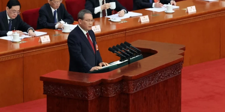 Kina përballet me sfida ndaj ambicieve të saj ekonomike! Si do të ndikojnë “goditjet” nga SHBA