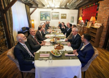 Abdixhiku iftarin e fundit e priti me Tërnavën: Le t’i mirëmbajmë vlerat humane e vëllazërore përtej muajit të shenjtë