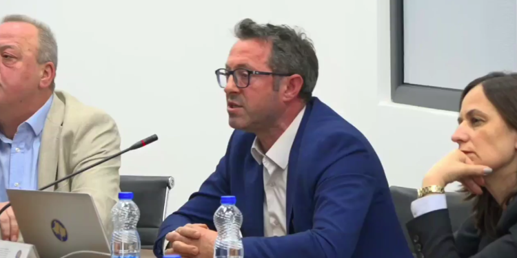 Krasniqi i VV-së sulmon institucionet e drejtësisë në ditën e certifikimit të zgjedhjeve