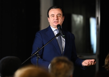 Clark: “Merrni investime amerikane” – Kurti e shkelmoi projektin kryesor amerikan