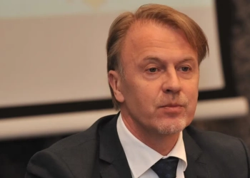 Ambasadori i BE-së në Kosovë: Autorët e sulmit të Banjskës të sillen para drejtësisë