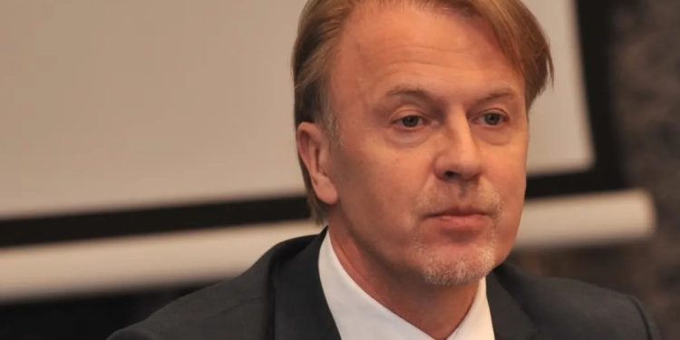 Ambasadori i BE-së në Kosovë: Autorët e sulmit të Banjskës të sillen para drejtësisë