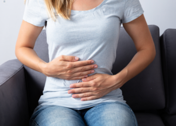 Gjashtë shenja dhe simptoma që tregojnë për probleme të zorrëve