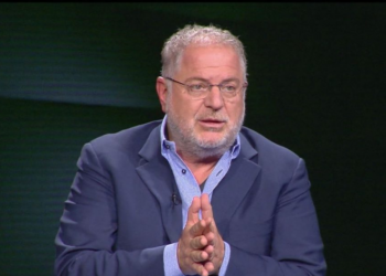 Kush është grupi që e kundërshton Lumir Abdixhikun në LDK? Baton Haxhiu: S’është veç Avdullah Hoti